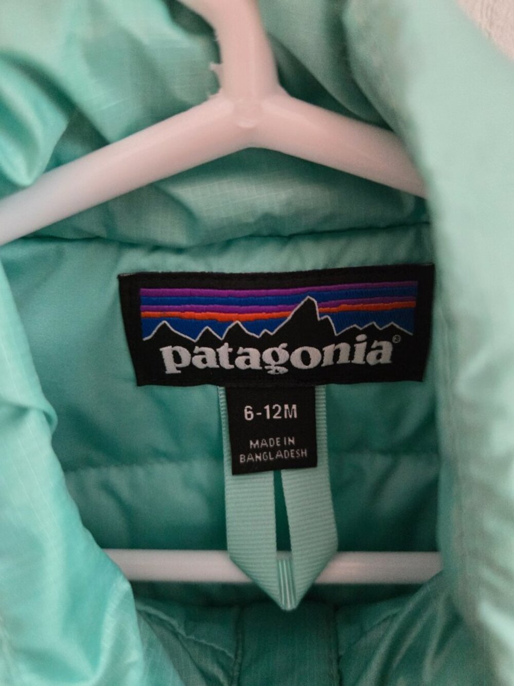 Girls size 6-12 month Patagonia Baby Down Sweater Jacket - Picture 3 of 11